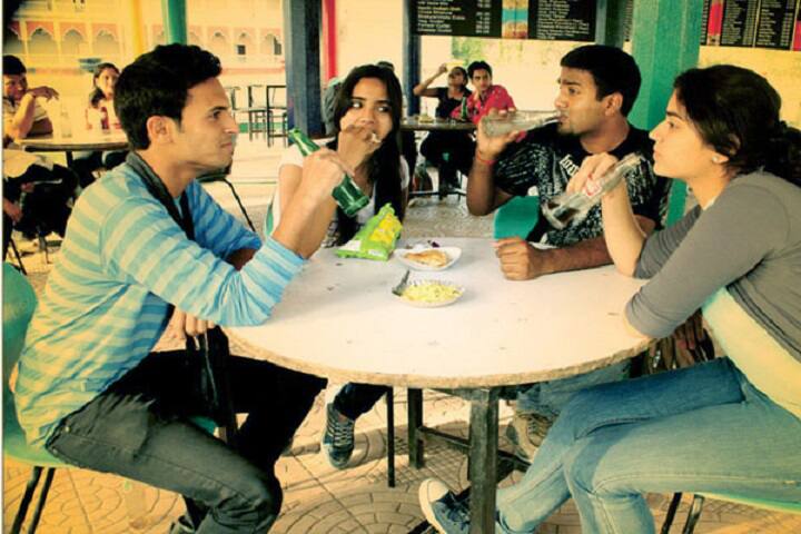 cafeteria
